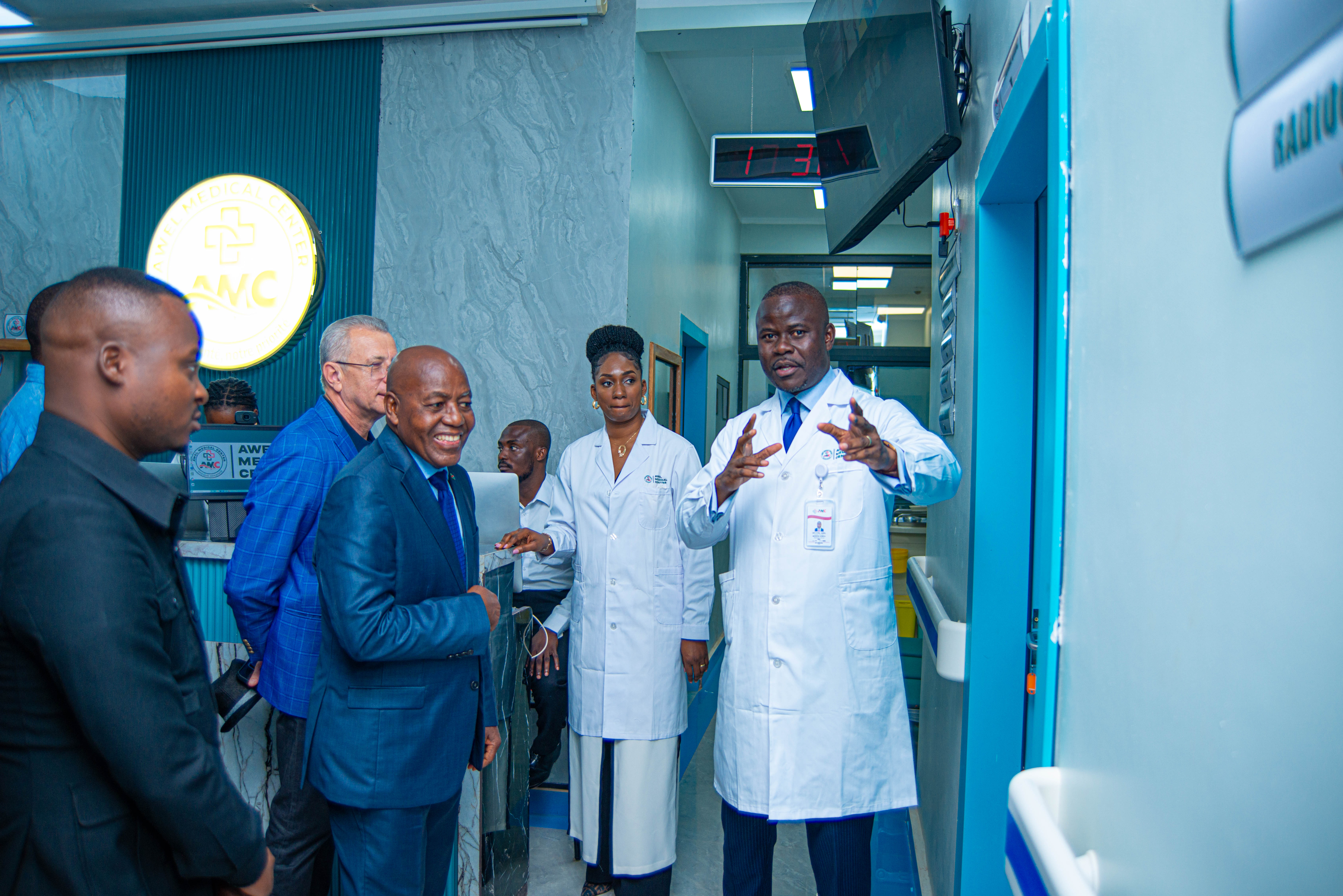 AWEL MEDICAL CENTER : la vision du Dr Cyril Kimpu Awel au service d'une santé moderne à Kalemie