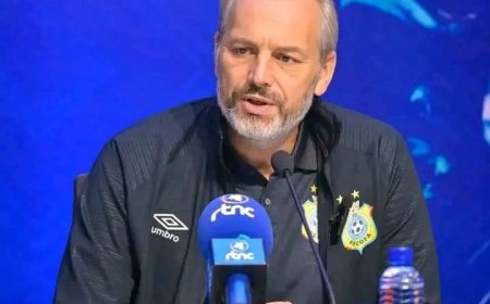 Éliminatoires CAN 2025: “ il est essentiel que nous remportions la victoire à domicile”, Sébastien Desabre